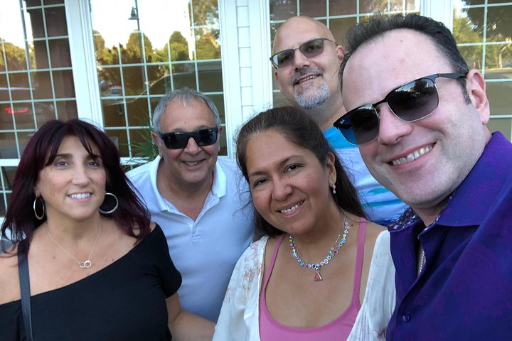 6-Hour Exclusive Wine Tour Experience for up to 6 Guests / Napa-Sonoma