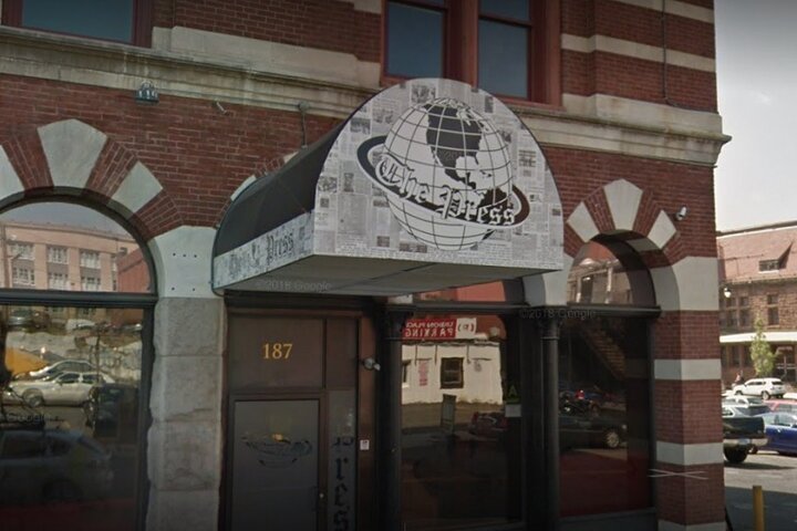 Hartford Bar Hunt: Hartford Party - thumb 1