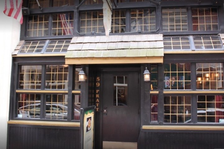 Hartford Bar Hunt: Hartford Party - thumb 4