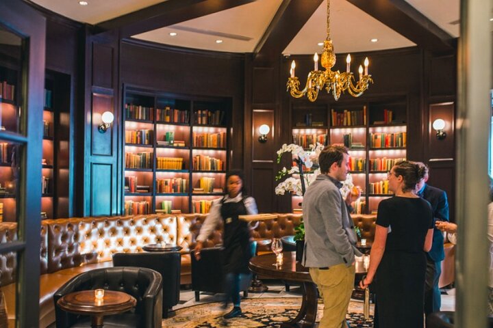 Hartford Bar Hunt: Hartford Party - thumb 5