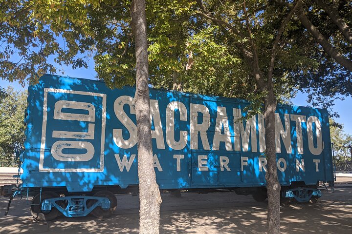 Old Sacramento Scavenger Hunt Walking Tour And Game - thumb 2