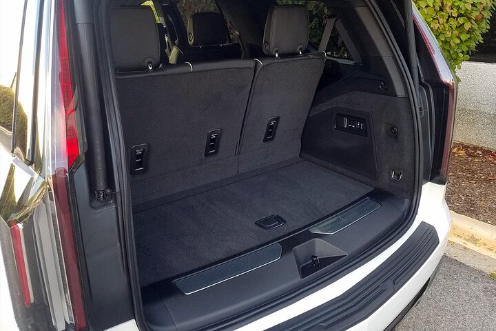 Arrival Private Transfer From Los Angeles Airport LAX To Malibu City By SUV - thumb 2
