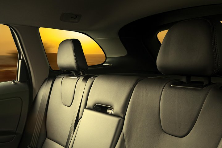 Transfer In Private Minivan From Vail City To Denver International Airport (DEN) - thumb 2