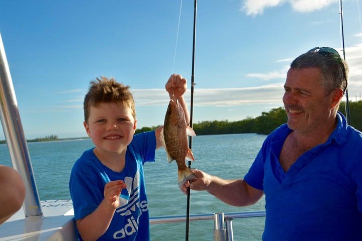 Calm Bay Fishing - thumb 2