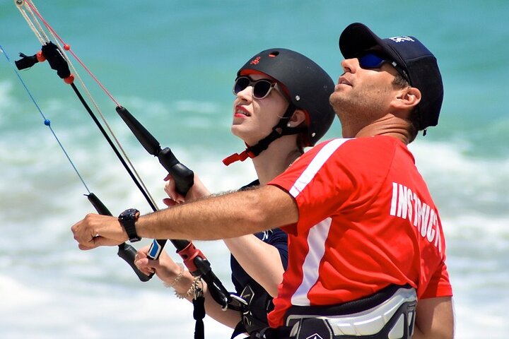 Private Discovery Kiteboarding Lesson In St. Petersburg - thumb 0