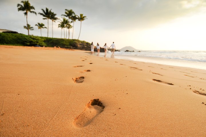 Family And Couple Beach Photos - thumb 5