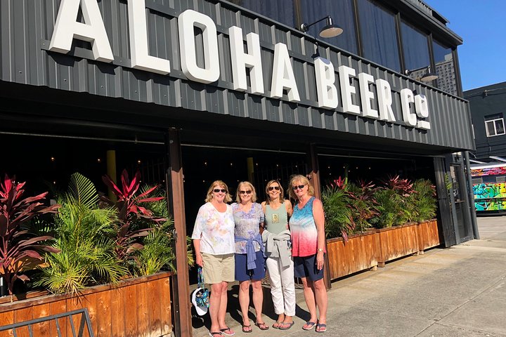 Kaka'ako Bar Tour - thumb 1