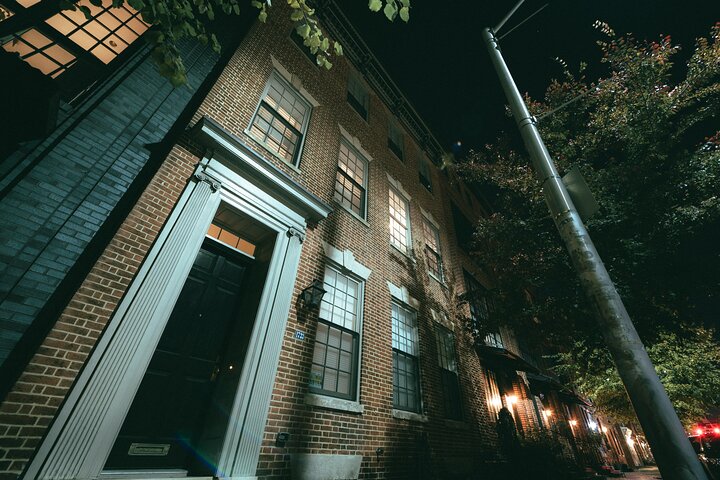Baltimore Haunted Walking Ghost Tour - thumb 5