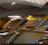 Ozark Craft Beverage - Wine  Shine Tour - Accommodation Philadelphia