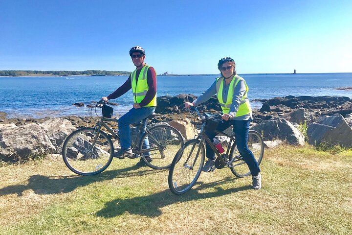 3.5hrs Coastal Tour Visit the Coastline Tucked Away Seaside Villages Mansions