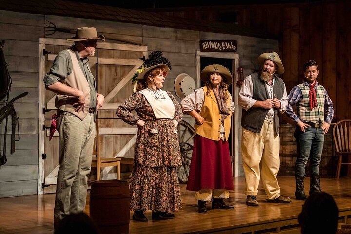WhoDunnit Hoedown: Murder Mystery Dinner Show In Branson - thumb 1