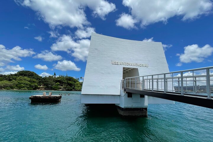 Family-Friendly Pearl Harbor Tour With Private Transportation - thumb 1