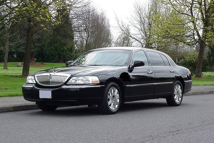 Arrival Private Transfer From Portland Airport PDX To Oregon, West Linn Or Tigar - thumb 1