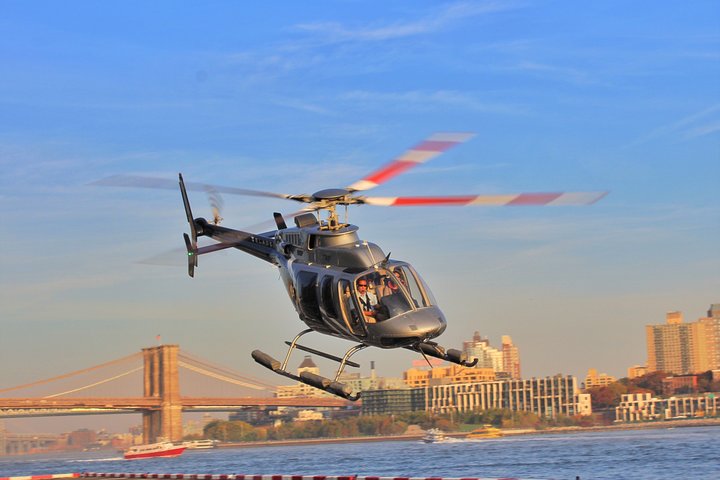 Private Helicopter Transfer From New York Airports To Lower Manhattan - thumb 5