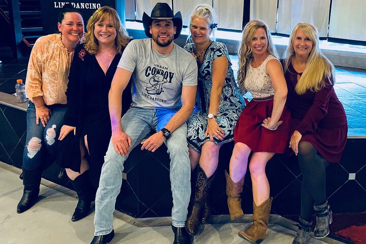 Learn To Line Dance In Nashville: Private Line Dancing Class - thumb 2