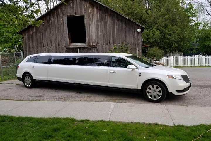 Arrival Private Transfer Philadelphia Airport PHL To Philadelphia By Limousine - thumb 3