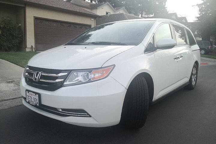 Private Transfer Minivan From Or To CLT, GSP, Charlotte NC And Greenville SC - thumb 0