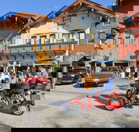 Small-Group Family-Friendly Private Cycling Sightseeing Tour - Accommodation Philadelphia