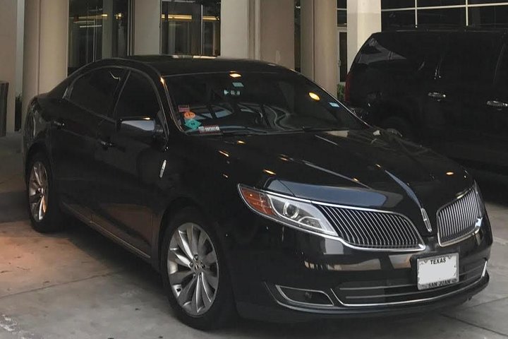 Arrival Private Transfer Houston George Bush Airport IAH To Houston By Sedan Car - thumb 4