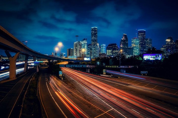 Arrival Private Transfer Houston George Bush Airport IAH To Houston By SUV - thumb 4