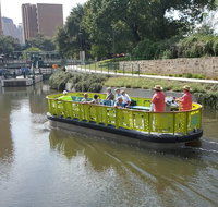 San Antonio River Walk Cruise and Hop-On Hop-Off Bus Tour - Accommodation Philadelphia