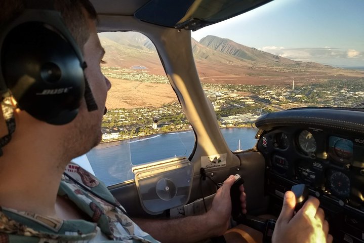 5 Island Maui County -Private- Discovery Flight, For Up To 3 People: See It All! - thumb 5