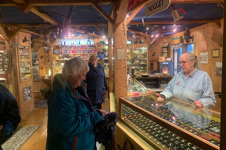Private Shore Excursions Ketchikan Shop, Sites, Bites Group Package 1-15 - thumb 3